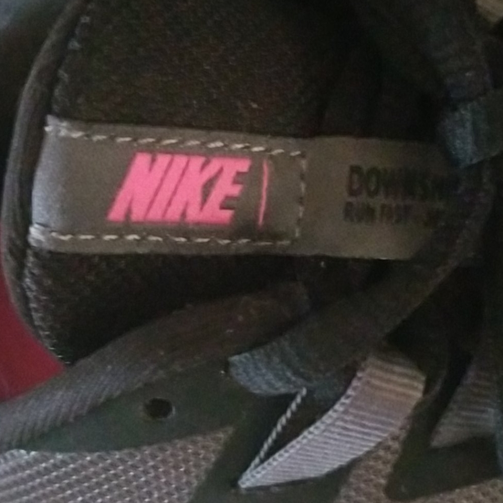 Nike Running shoes sz 6 EUC - Picture 9 of 9